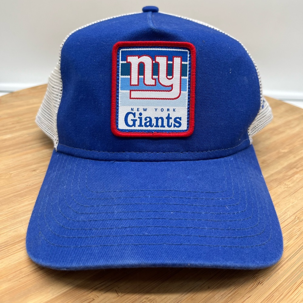 New Era Men's Royal/White New York Giants Logo Patch Trucker 9FORTY Snapback Hat